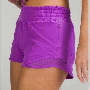 LuluLemon Hotty Hot High Rise 2.5” Moonlit Magenta